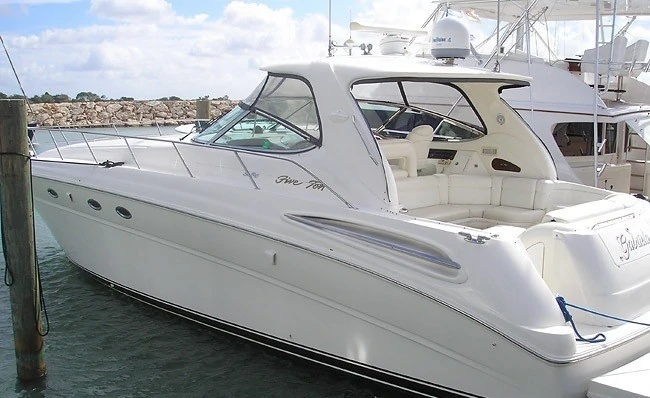 Моторная яхта Gabriela 3 &mdash; Sparks Life Worldwide