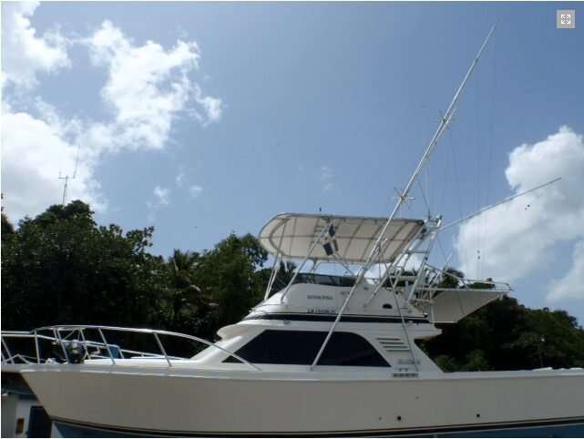 Моторная яхта La Revoltosa 3 &mdash; Sparks Life Worldwide