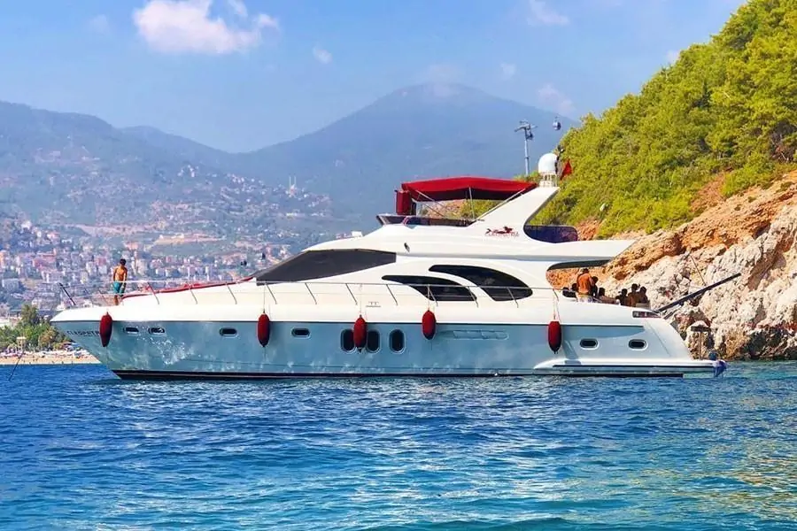 Моторная яхта CLEOPATRA LUXURY 9 &mdash; Sparks Life Worldwide