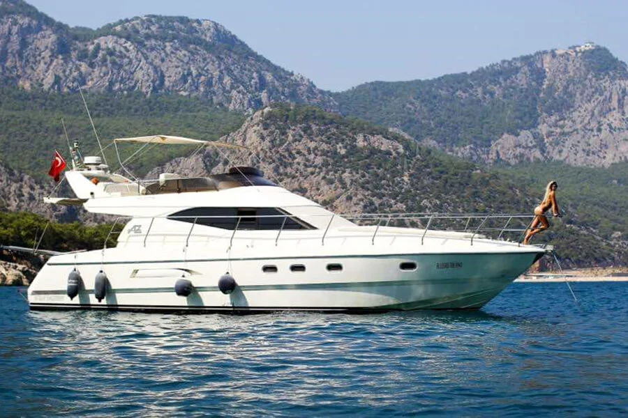 Моторная яхта MY ALLEGRO 11 &mdash; Sparks Life Worldwide