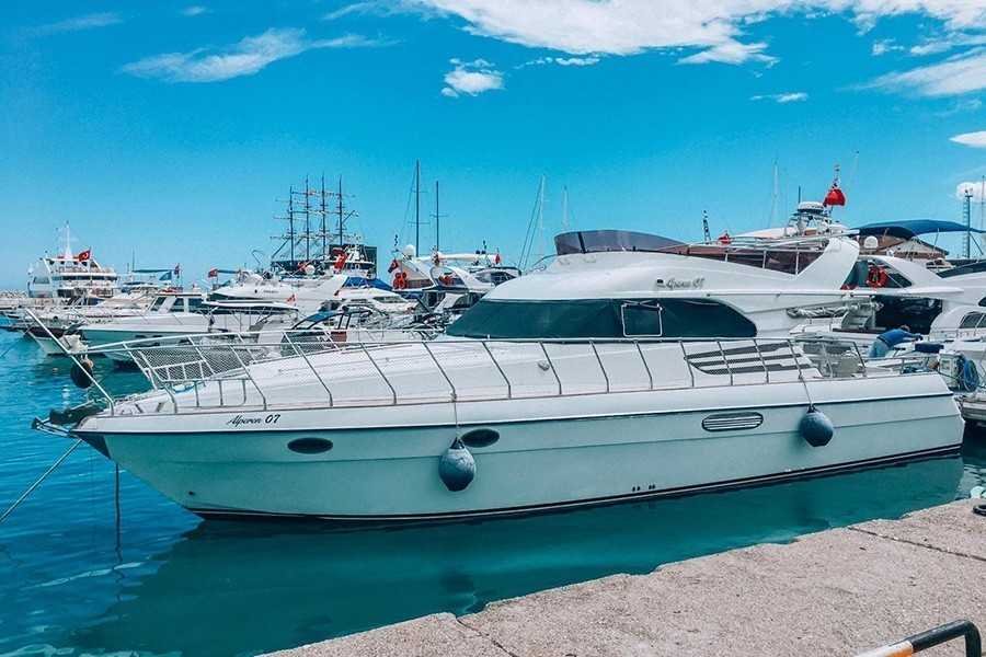 Моторная яхта ALPEREN 5 &mdash; Sparks Life Worldwide