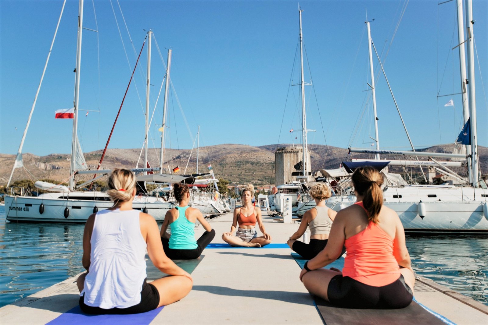 о. Моні – п-о. Метана – Ваті