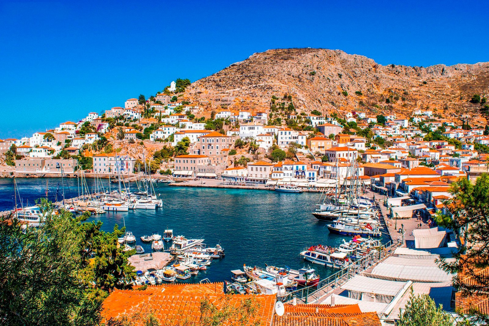 м.Спецес – о.Гідра (31,3 м. миль=5 годин)