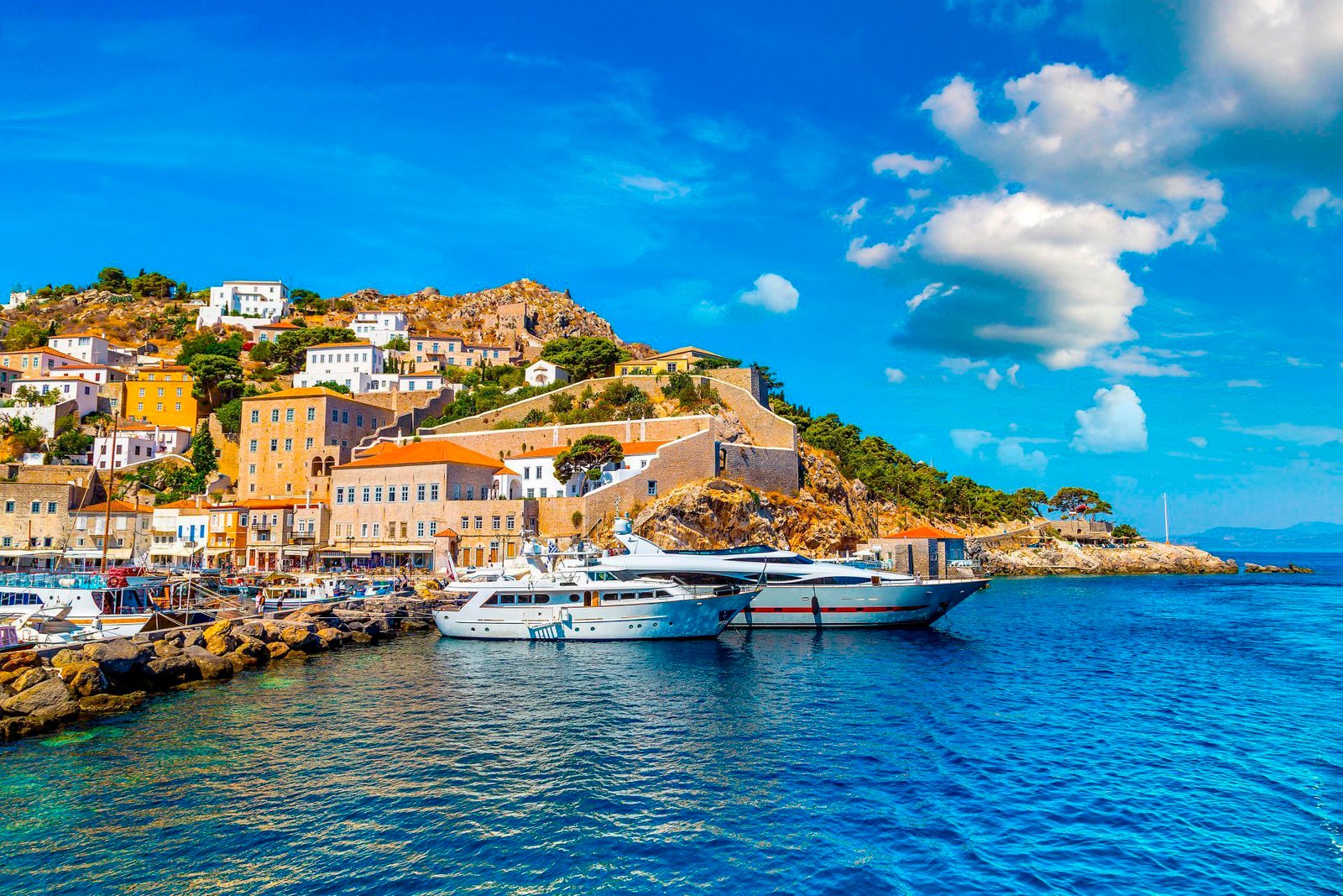 Вранці о 9.00 здача яхти (чек-аут). Виліт додому.