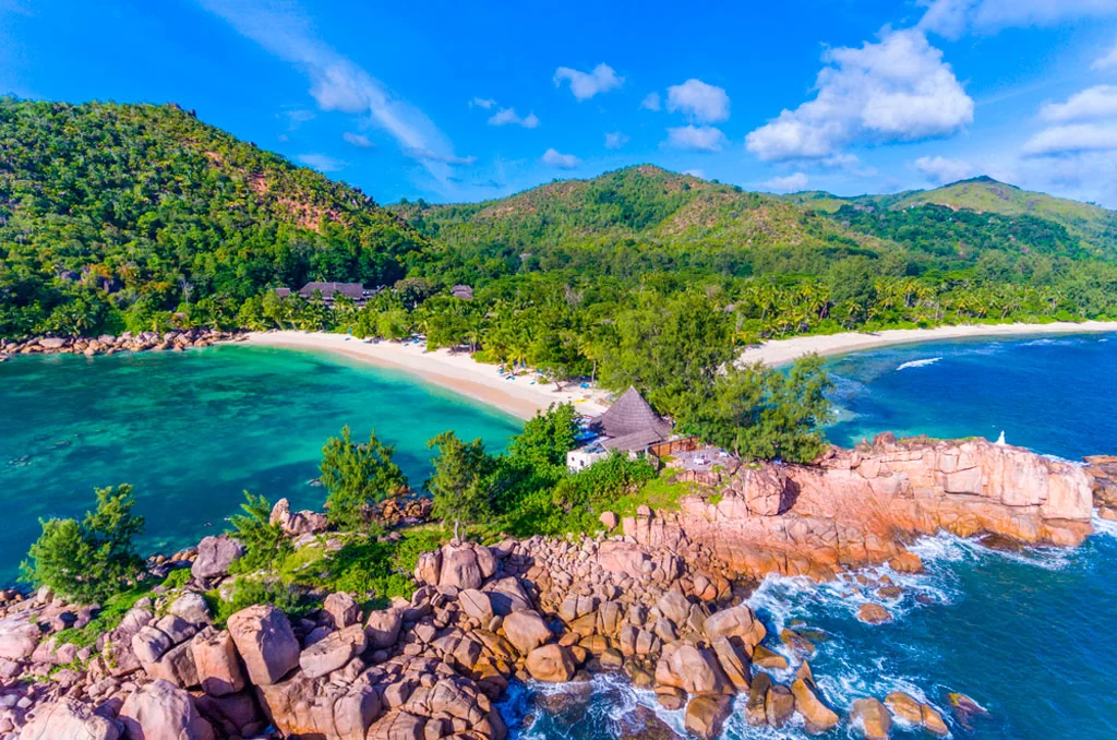 Corieuse Bay – Grande Anse – Praslin Marina (Praslin isl.) (16 м.миль 2.6 години)