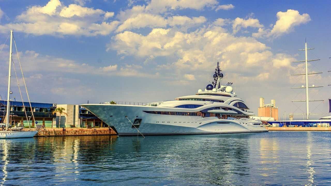 Зображення для статті: TOP new berths for mega yachts