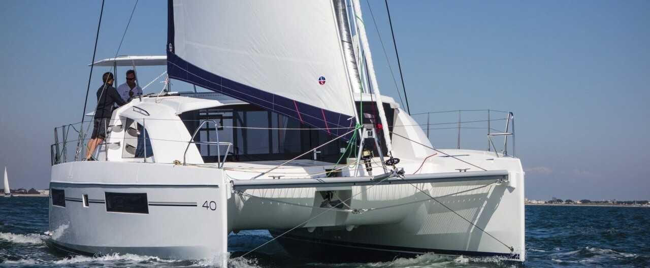 Зображення для статті: What is included in the cost of renting a yacht