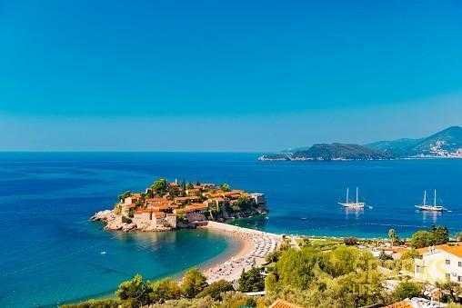 Зображення для статті: Особливості відпочинку на яхті у Чорногорії