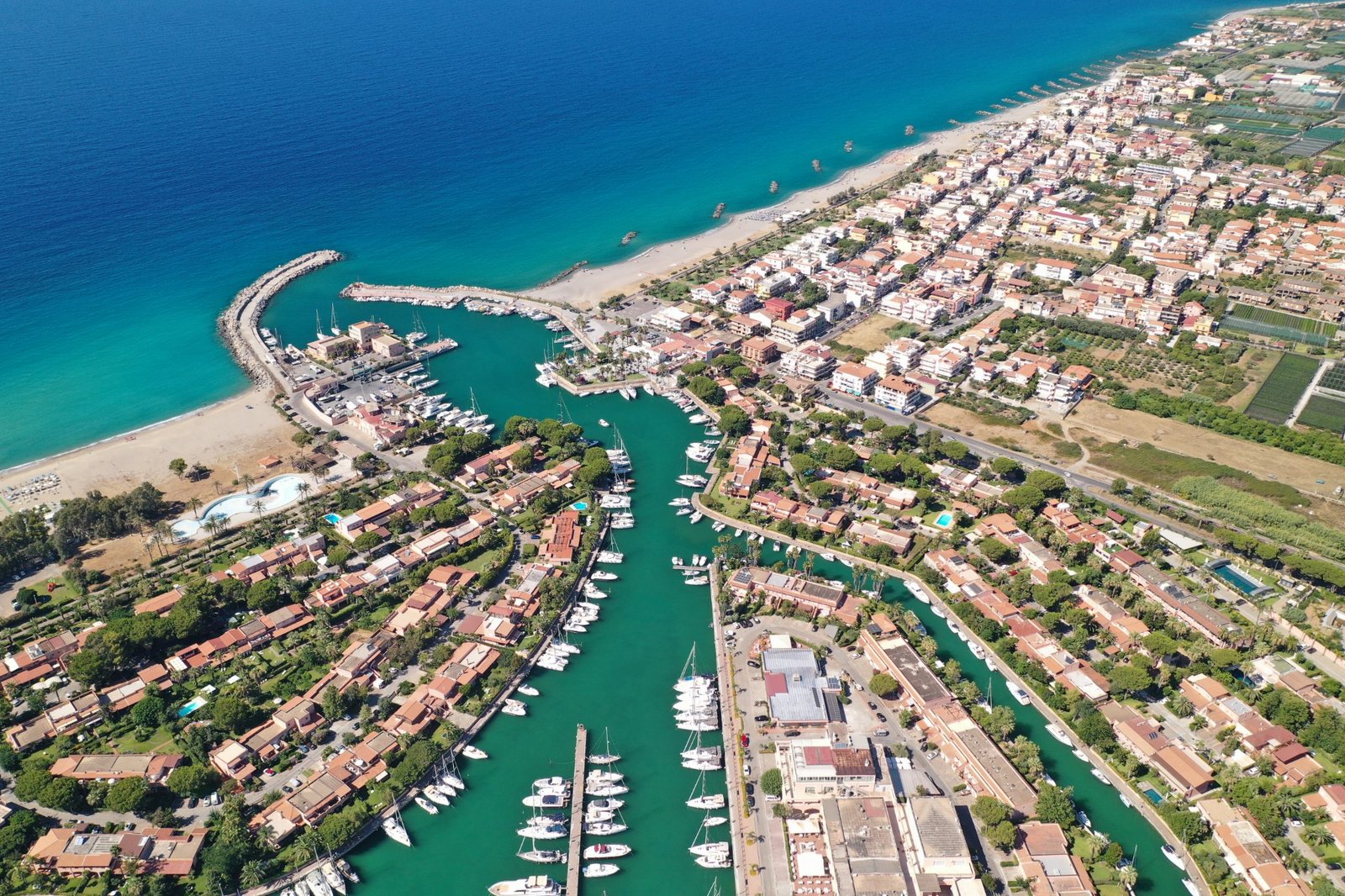 Вранці здача яхти (чек-аут).