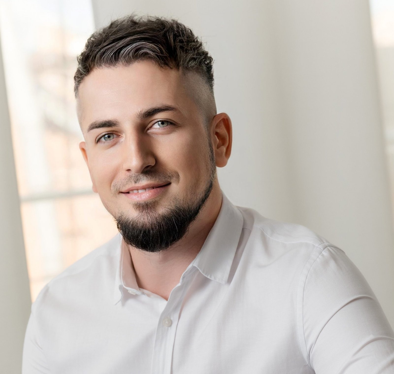 Booking & Charter Manager Мар'ян Корсун